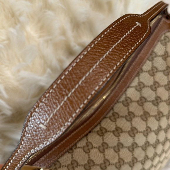 Gucci Bree GG Monogram Hobo Bag 👜 Excellent Preloved Condition w/ Dustbag & COA - Picture 6 of 17